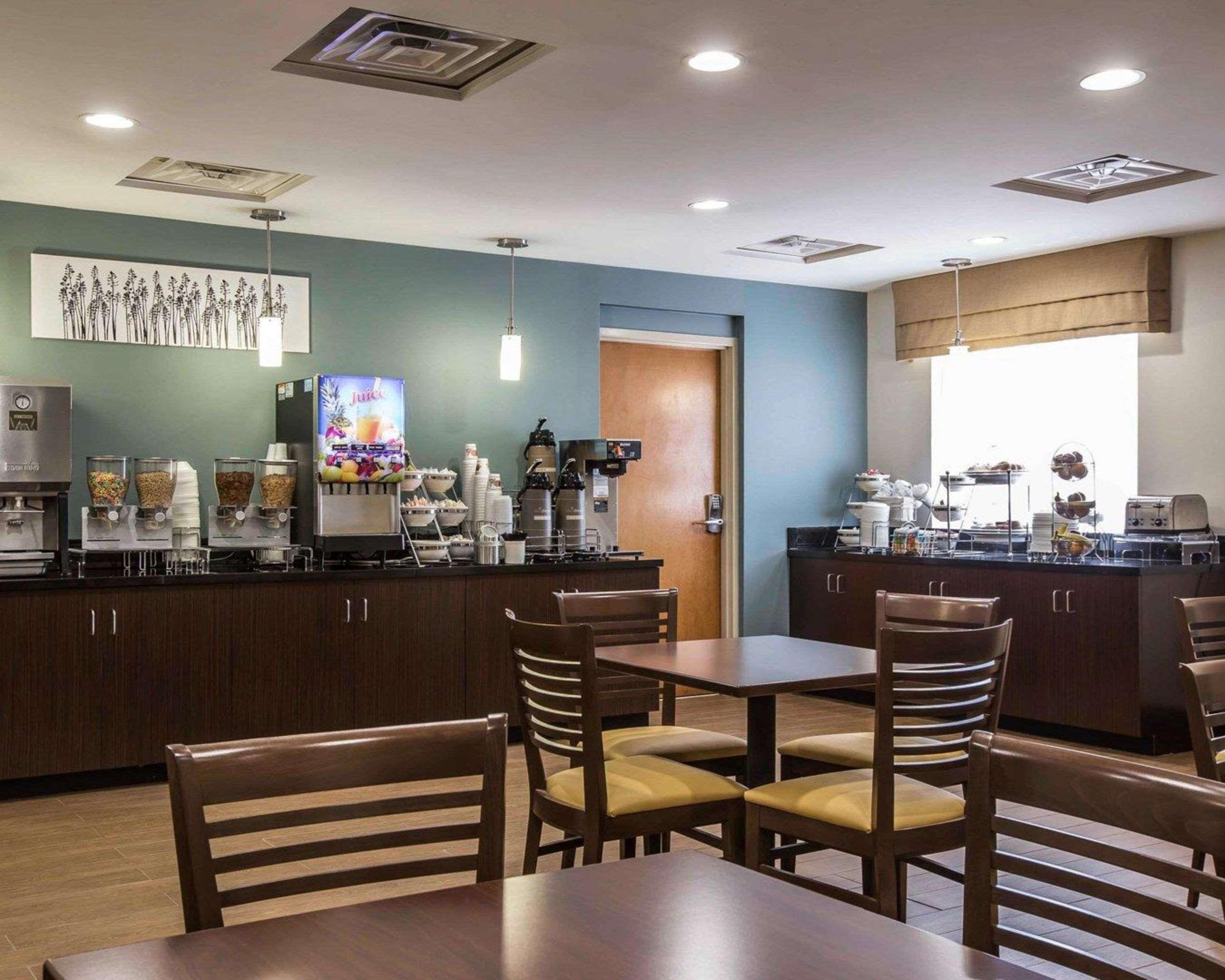 Sleep Inn Greensboro Airport Екстериор снимка